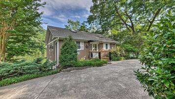 House (1 Bedroom) | Interior