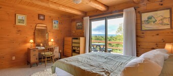 Peaceful Bedford Escape: Deck & Stunning Views!