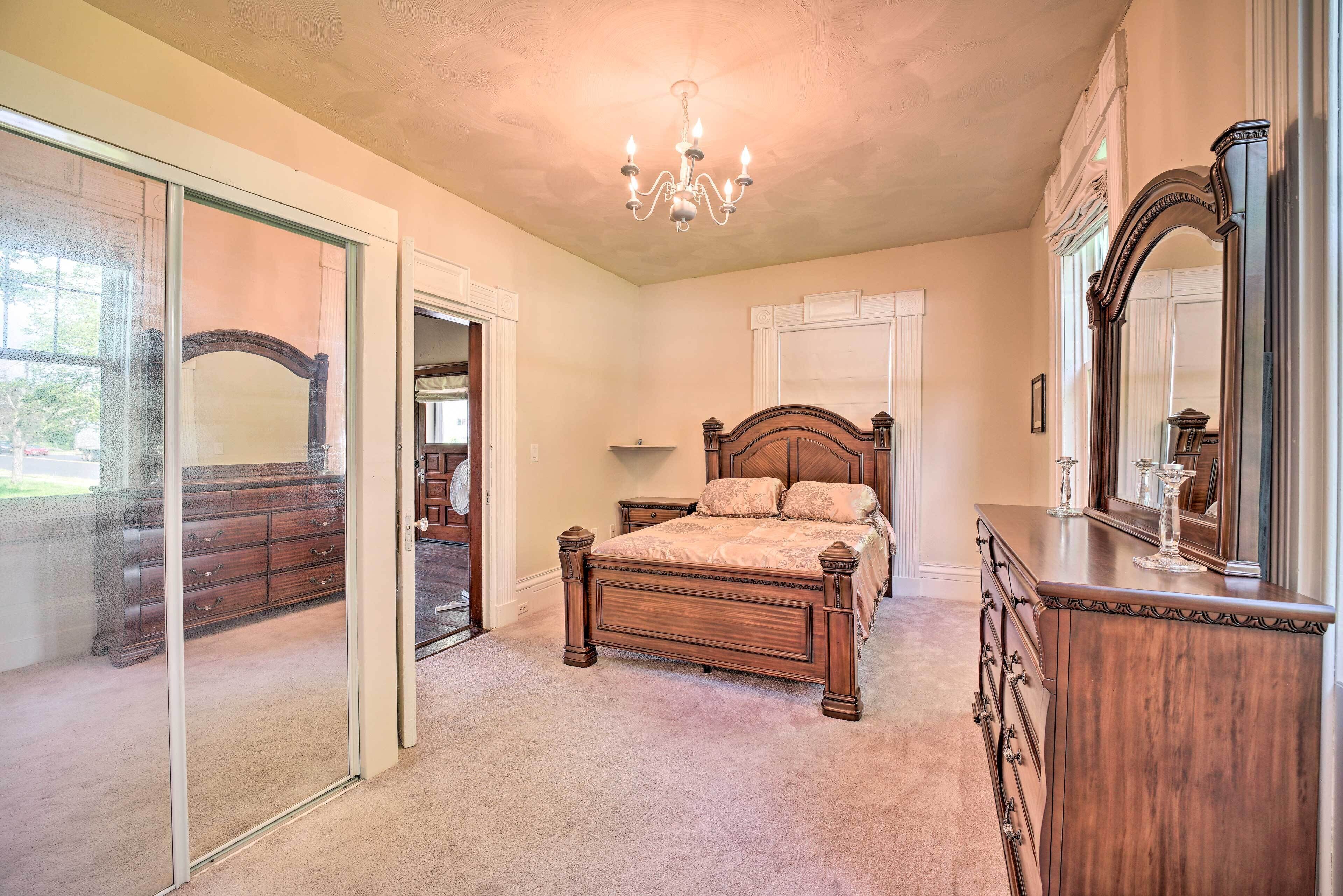 Charming Home w/ Bbq: 9 Mi to Chautauqua Lake!