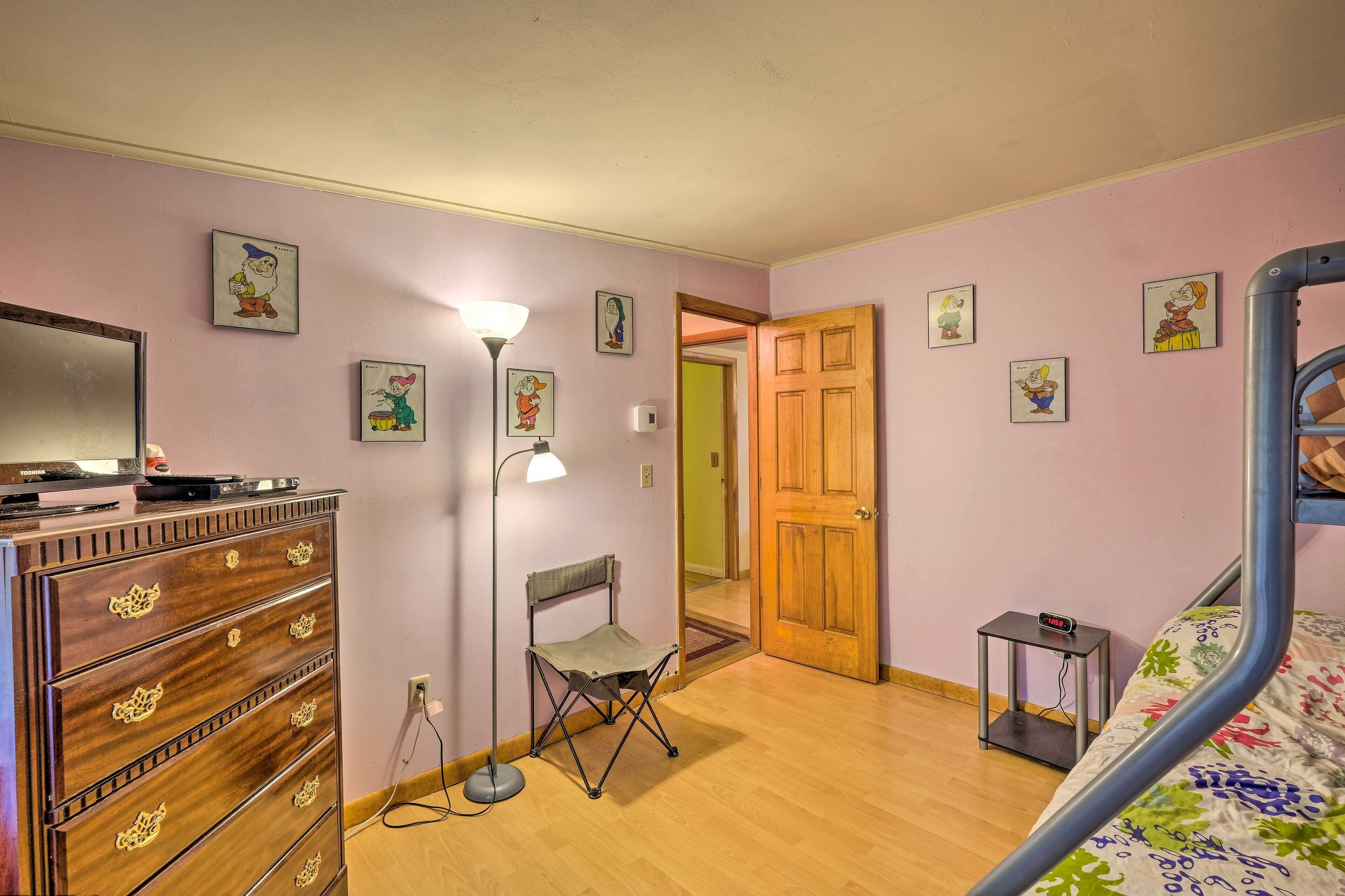 House (3 Bedrooms) | Interior