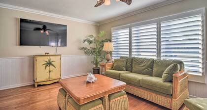 Sunny Seminole Gem With Screened Lanai & Pool!