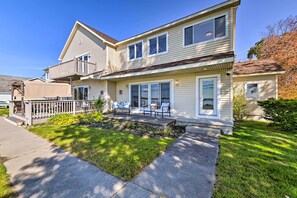 Exterior - Charming Saratoga Lake Retreat w/ Dock Access (Saratoga Springs)