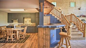 House (Multiple Bedrooms) | Interior