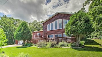 House (Multiple Bedrooms) | Front of property