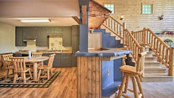 House (Multiple Bedrooms) | Interior