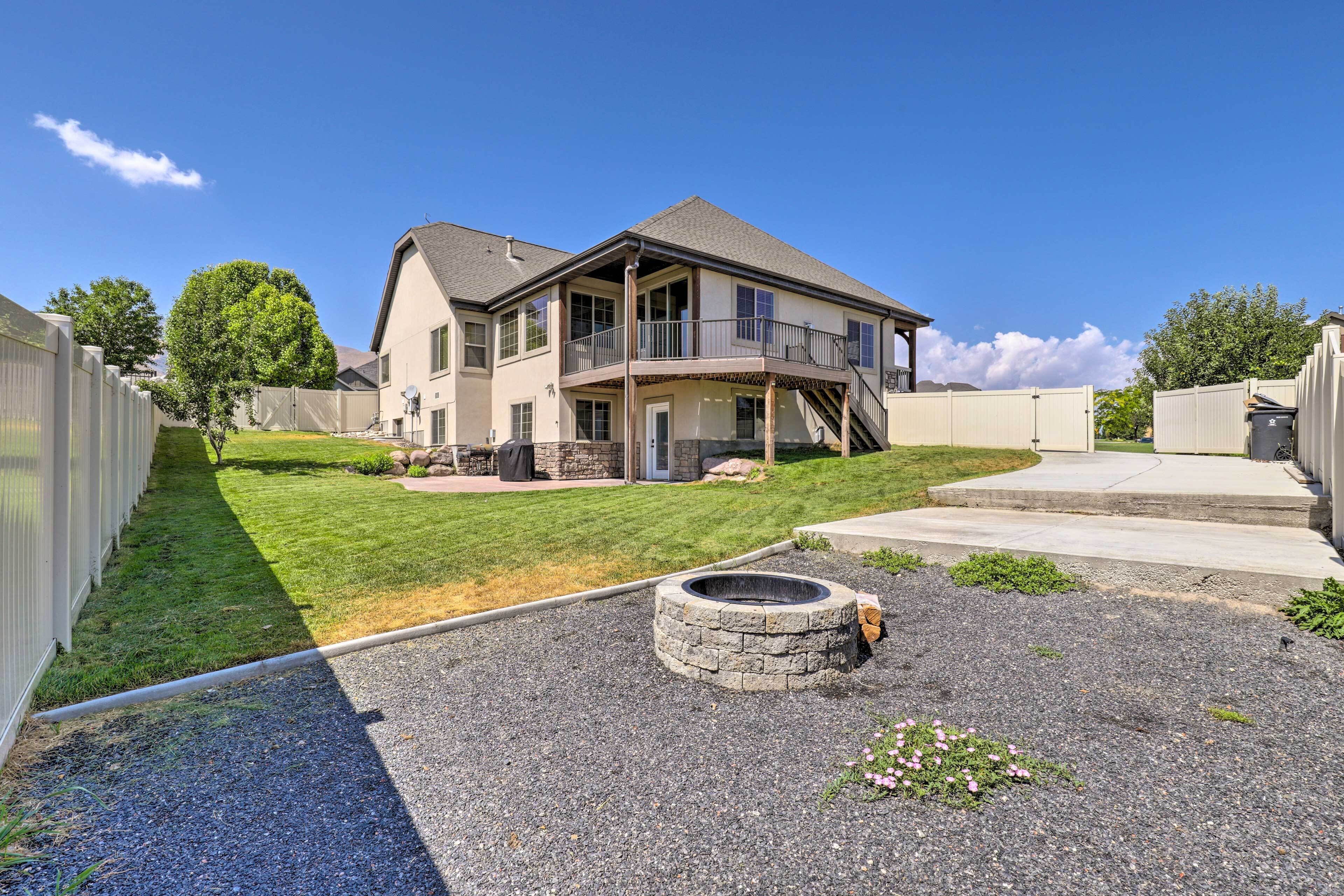 Saratoga Springs Getaway: Walk to Utah Lake!