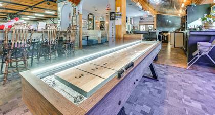 Massive Hatfield 'loon Lodge' w/ Roller Rink