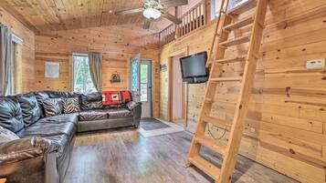 Cottage (2 Bedrooms) | Interior