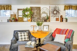 House (5 Bedrooms) | Interior