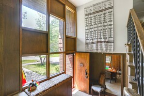 House (4 Bedrooms) | Interior - 15 Mi to Downtown Minneapolis: Retreat on 5 Acres (Minnetonka)