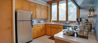 15 Mi to Downtown Minneapolis: Retreat on 5 Acres