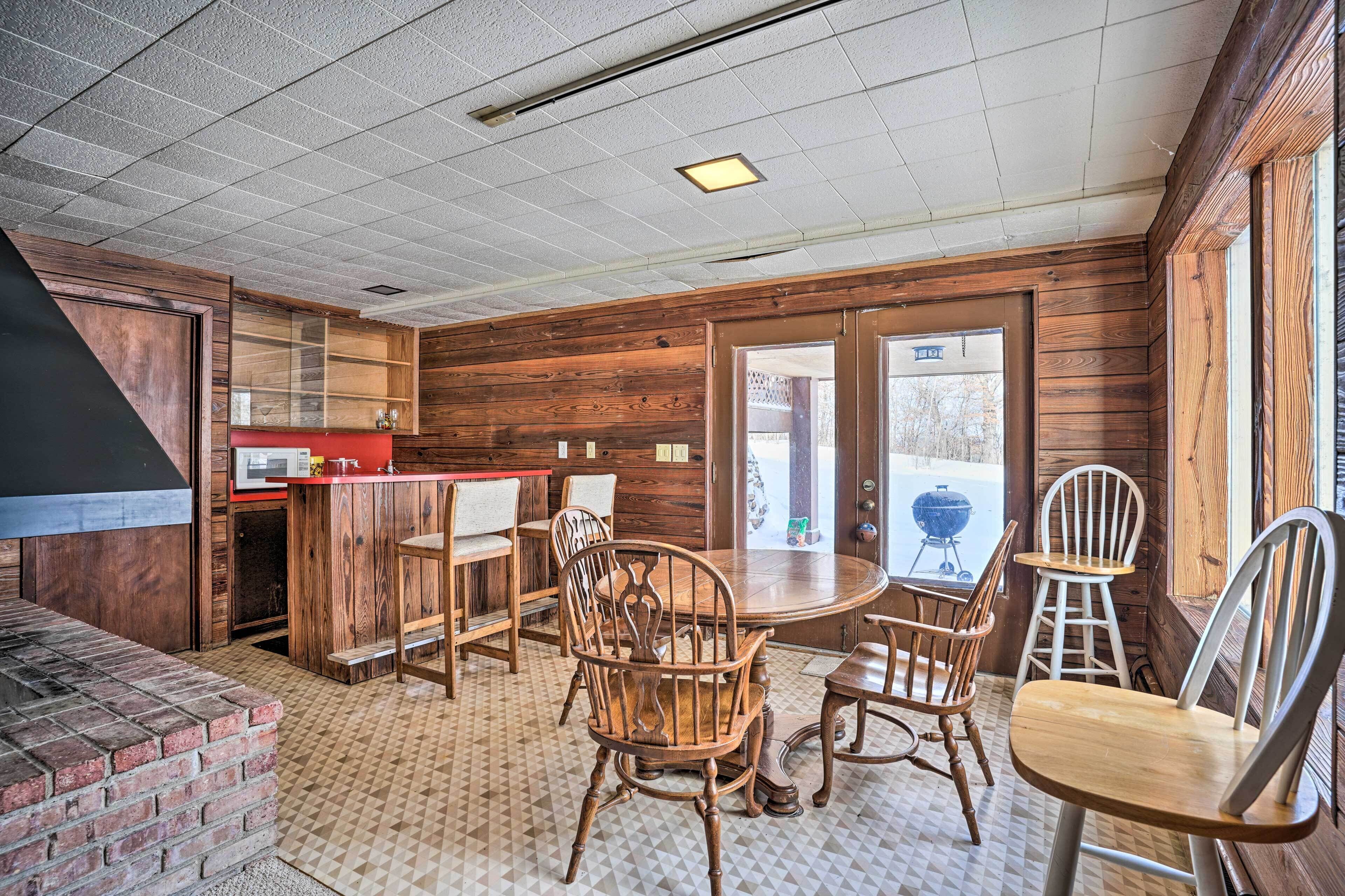 House (4 Bedrooms) | Interior