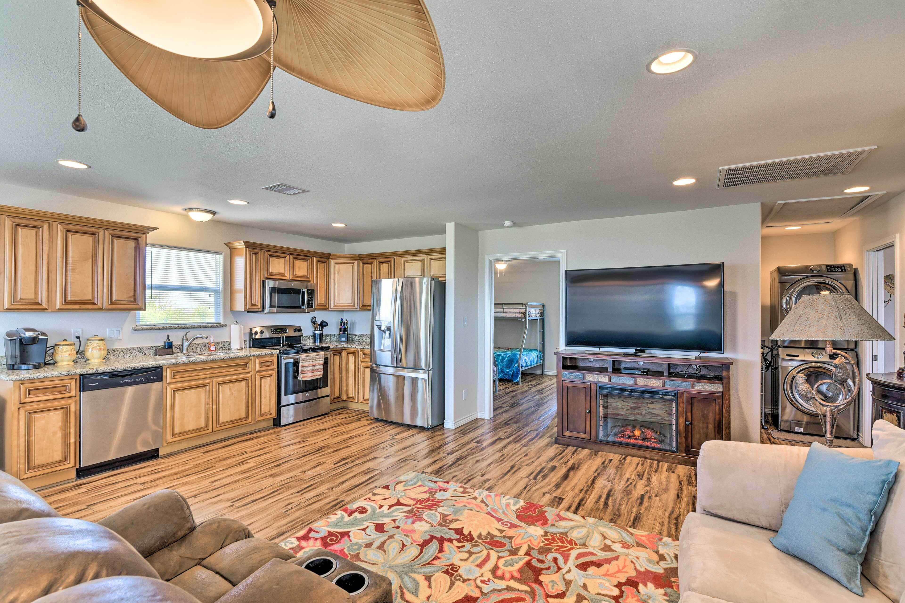 House (2 Bedrooms) | Interior