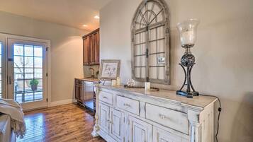 Vila (4 Bedrooms) | Interior