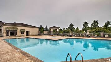 Villa (4 Bedrooms) | Interior