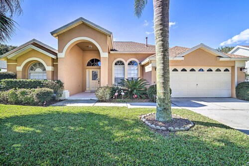 12 Miles to Disney: Clermont Villa w/ Heated Pool