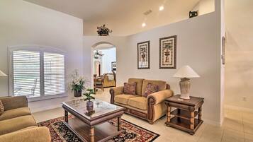 Villa (4 Bedrooms) | Interior