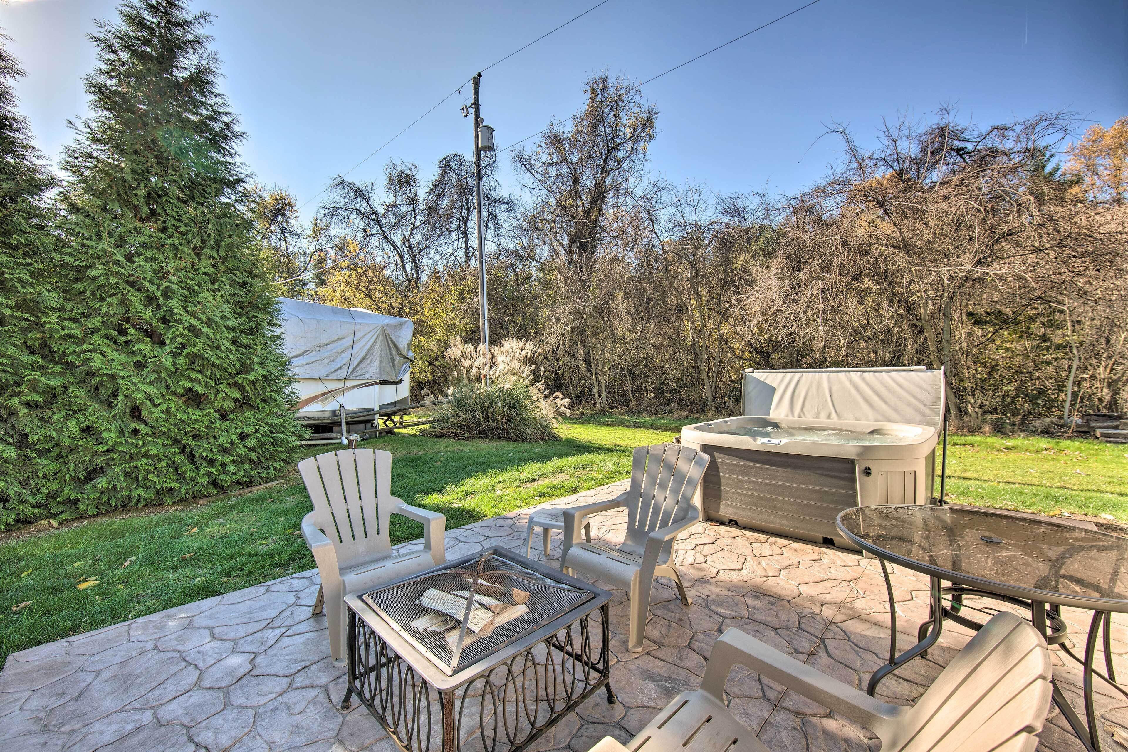 Cozy Wrightsville Cottage w/ Private Hot Tub!