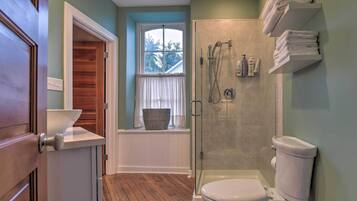 Cottage (2 Bedrooms) | Interior