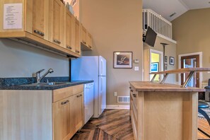 Cottage (2 Bedrooms) | Interior