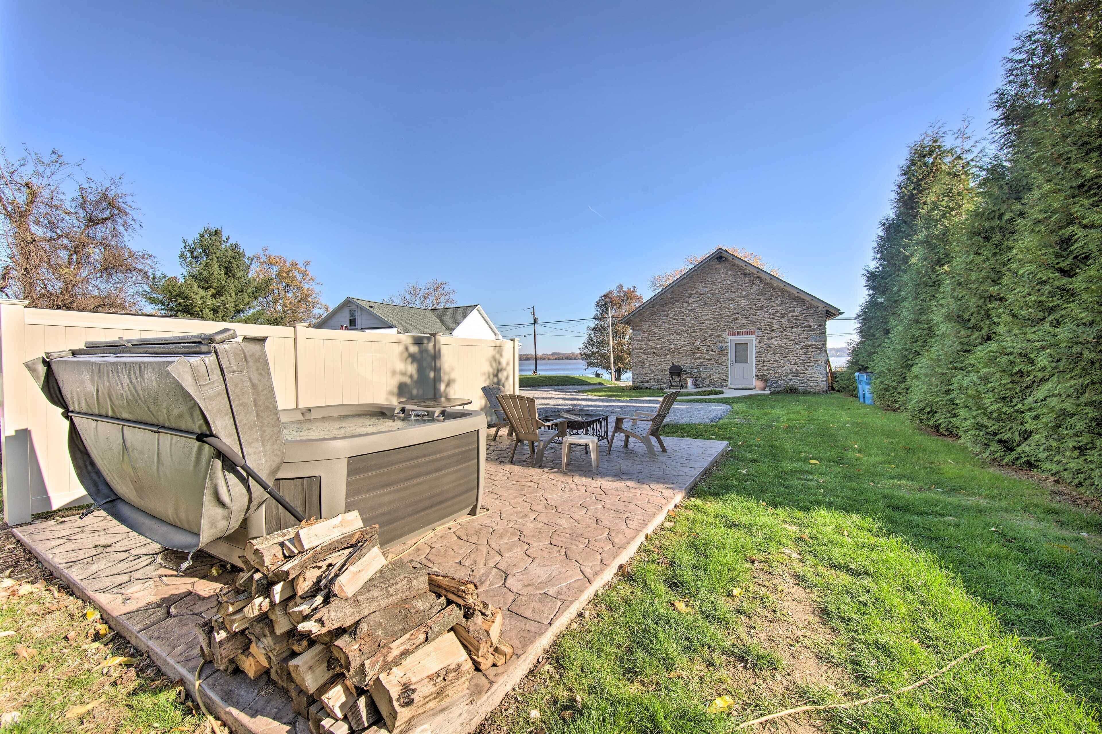 Cottage (2 Bedrooms) | Interior