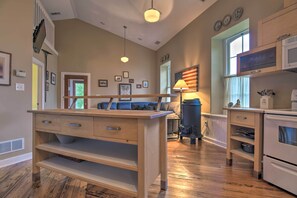 Cottage (2 Bedrooms) | Interior - Private Hot Tub at Cozy Wrightsville Cottage! (Wrightsville)