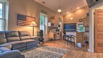 Cottage (2 Bedrooms) | Interior