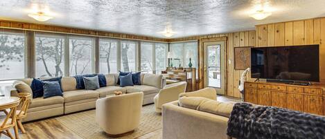 House (4 Bedrooms) | Interior