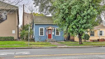 Apartment (0 Bedroom) | Interior