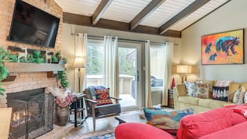 Apartment (3 Bedrooms) | Front of property