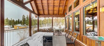 Beautiful Eureka Cabin Rental on Golf Resort!