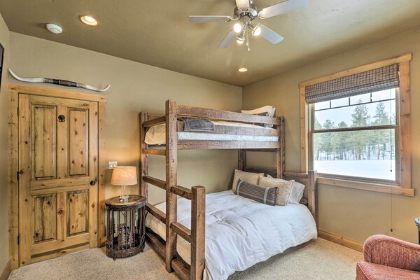 Beautiful Eureka Cabin Rental On Golf Resort! - Eureka, MT