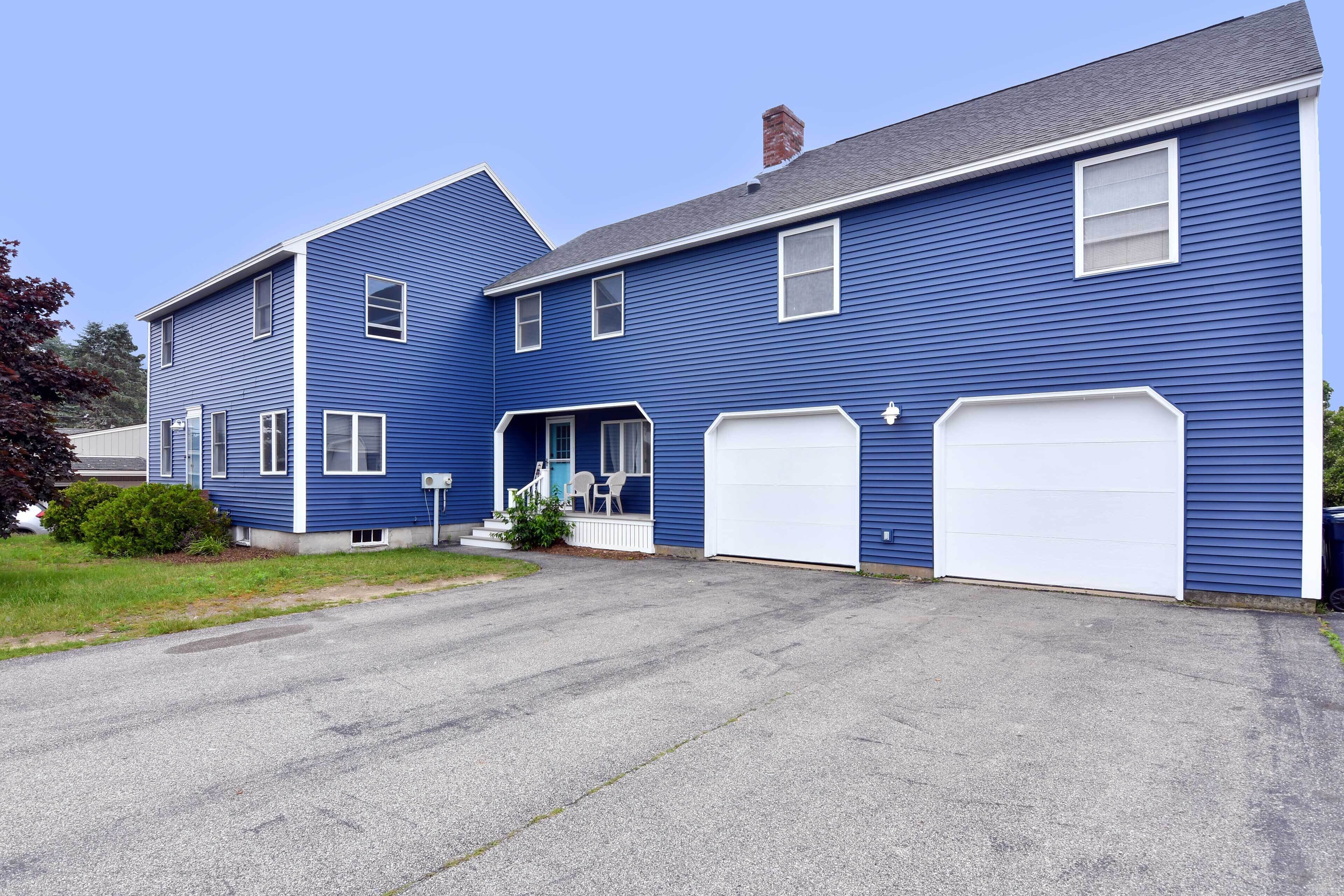 6BR Biddeford Home; Steps to Hills Beach