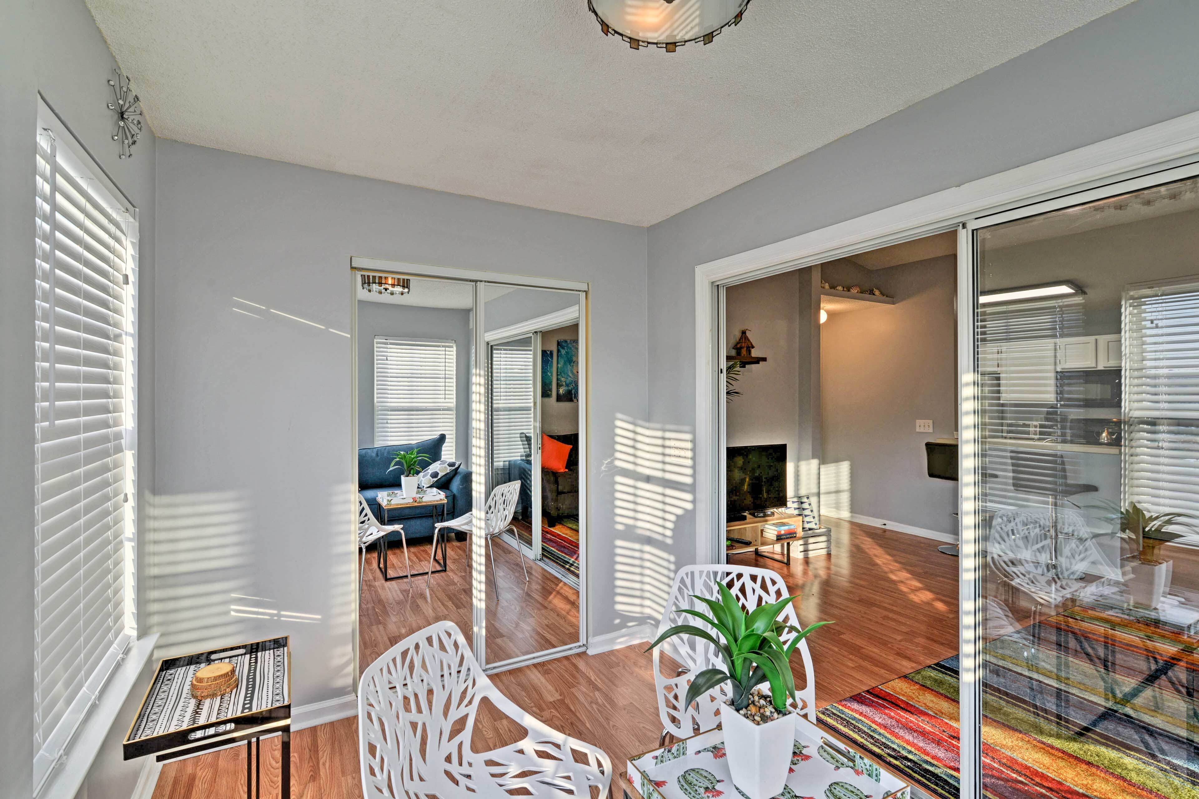 Surfside Beach Condo w/ Pool Access, Near Beaches!