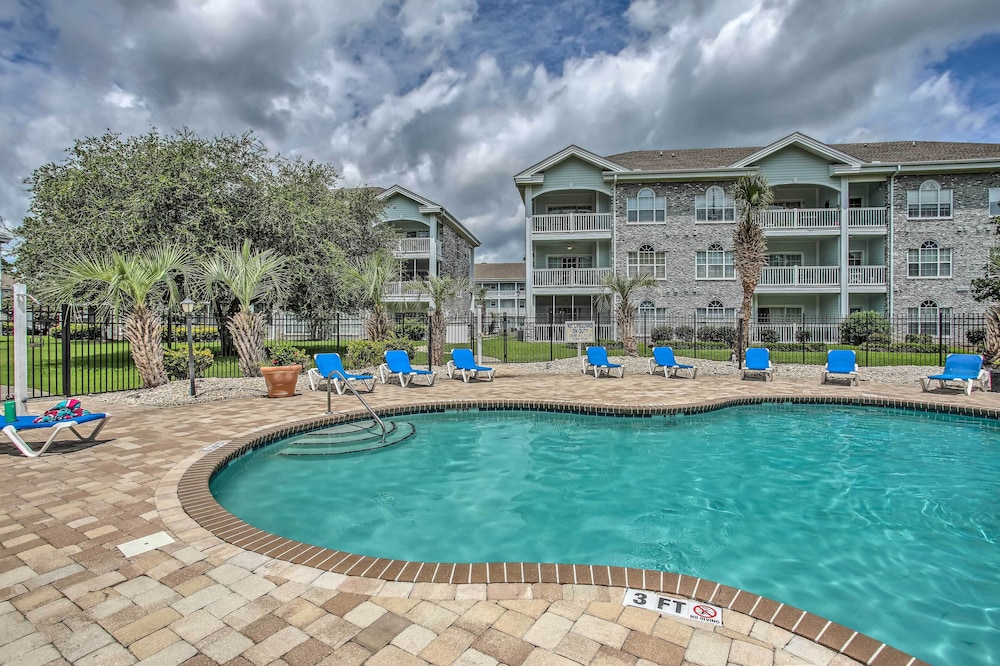 Lovely Myrtle Beach Condo: 4 Mi to Boardwalk!