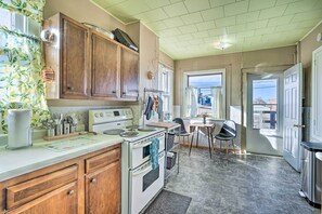 อพาร์ทเมนท์ (1 Bedroom) | ด้านหน้าที่พัก