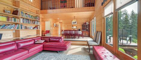 House (4 Bedrooms) | Interior