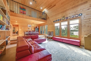 House (4 Bedrooms) | Front of property