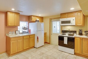 Apartment (1 Bedroom) | Interior