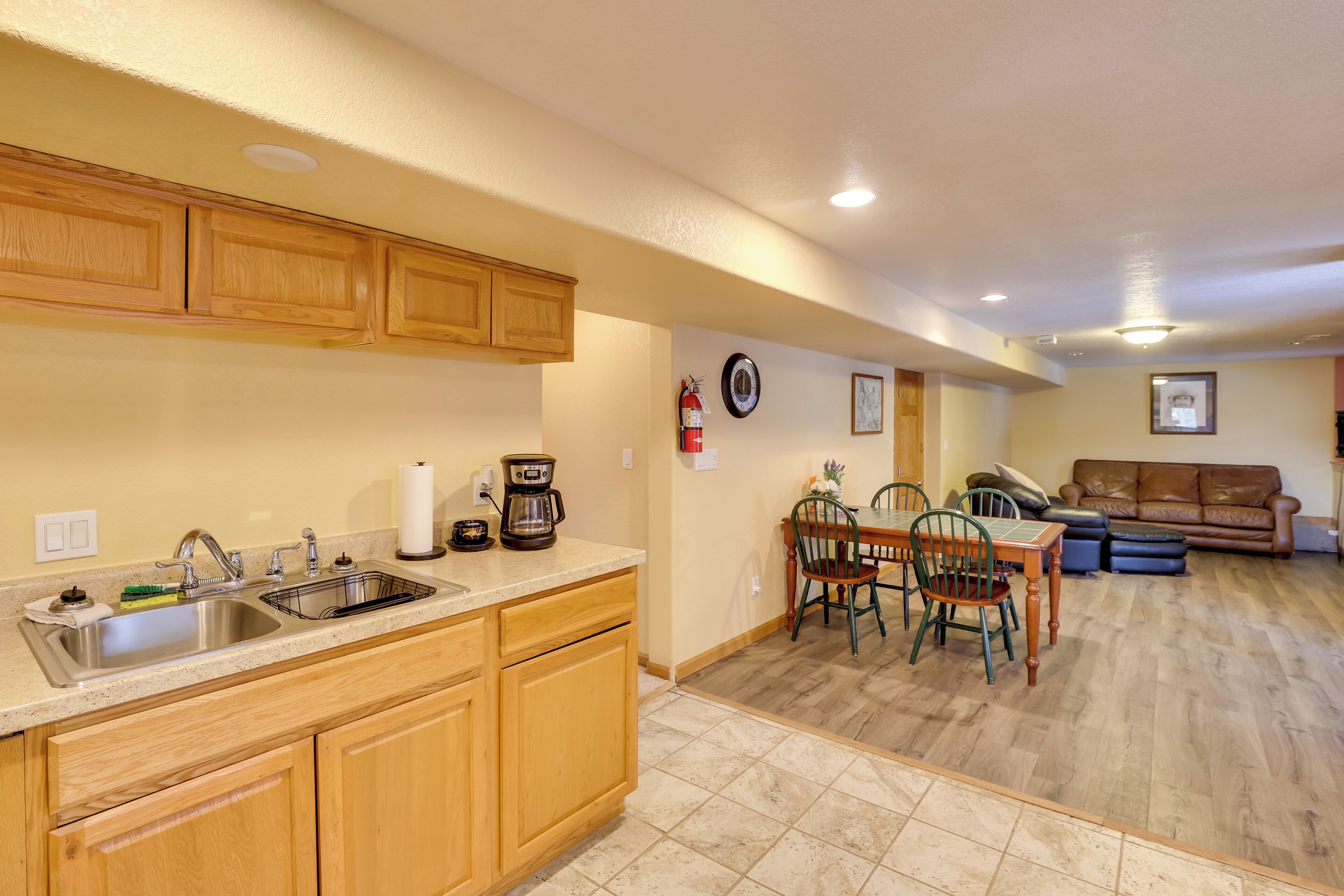 المنشأة من الداخل