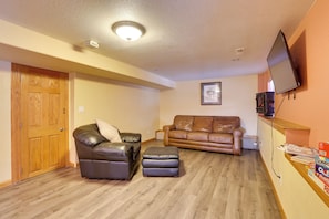 Apartment (1 Bedroom) | Interior