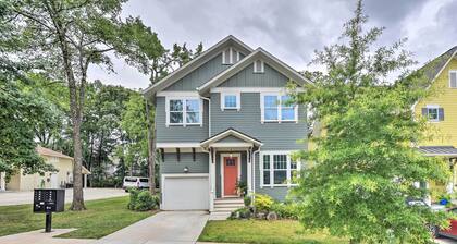 Modern Charlotte Home ~ 4 Mi to Downtown!
