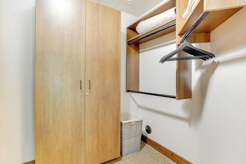 Luxury Mccall Condo 1/2 Mi to Payette Lake!