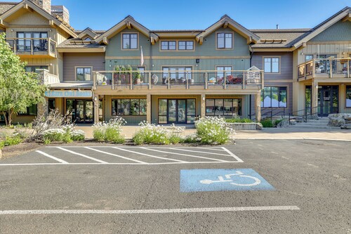 Half-mi to Payette Lake: Dtwn Mccall Condo!