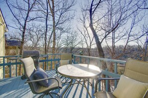 House (3 Bedrooms) | Interior - Screened Porch + Bbq: Margaritaville Resort Escape (Osage Beach)