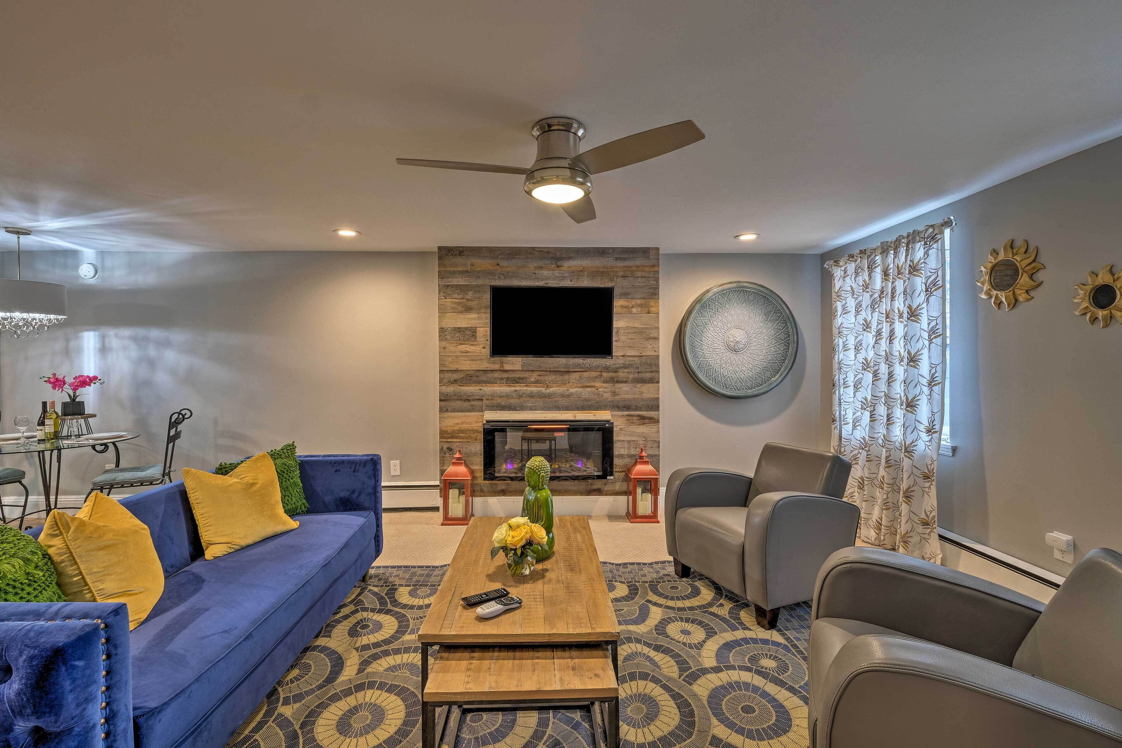 Charming Apt W/patio: Walk to Downtown Albany