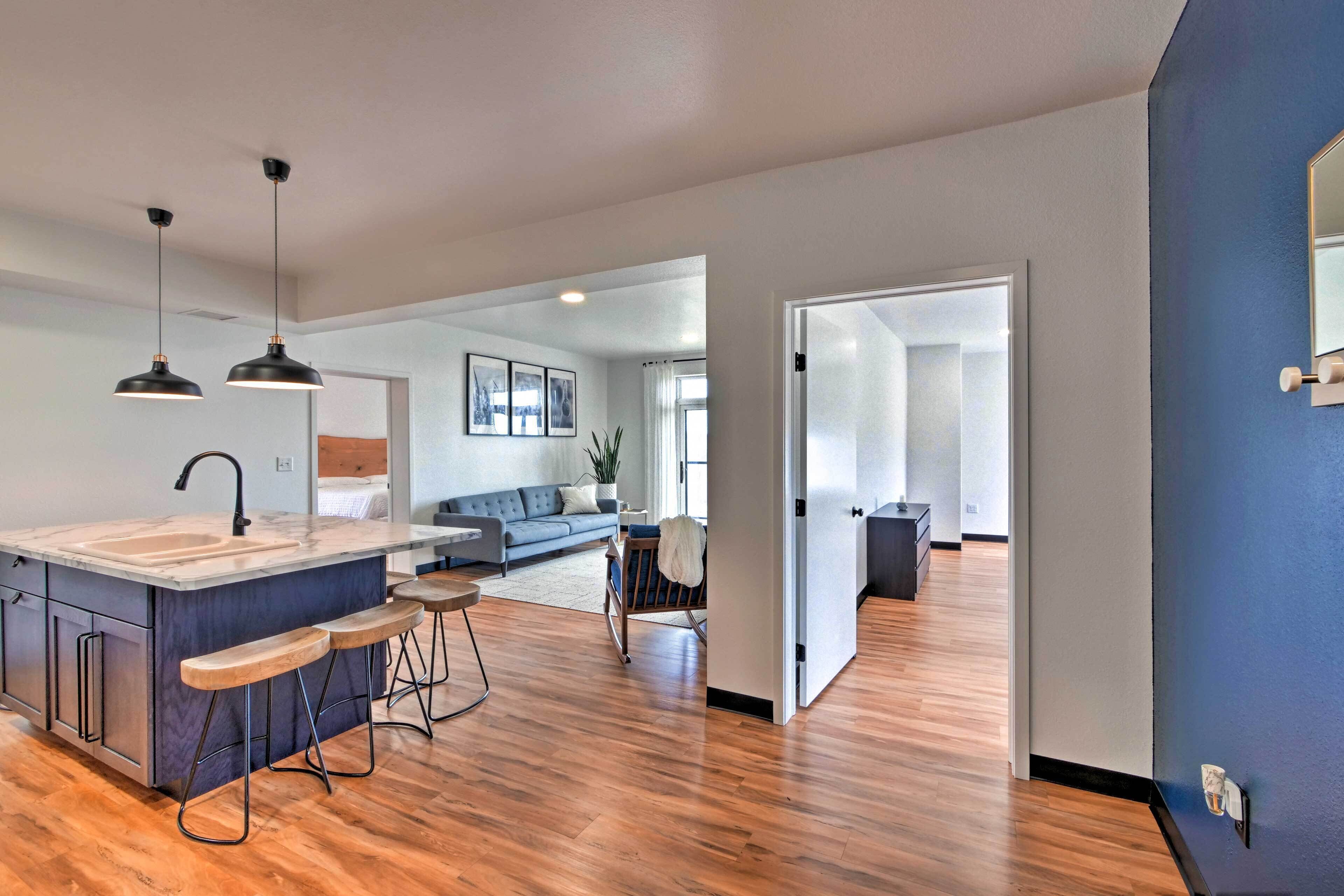 Luxe Amish Country Apartment With Rooftop Terrace!