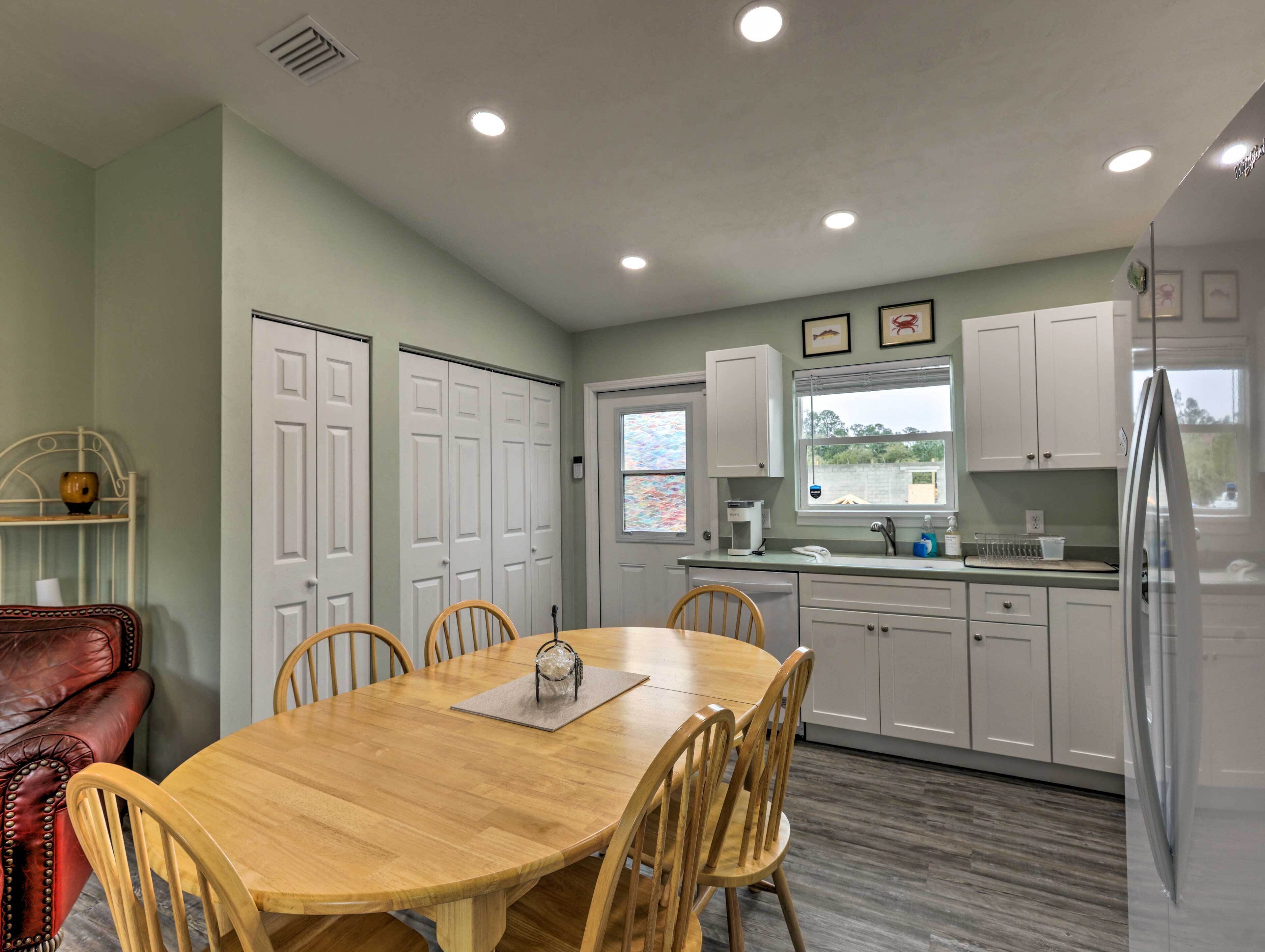 House (2 Bedrooms) | Interior