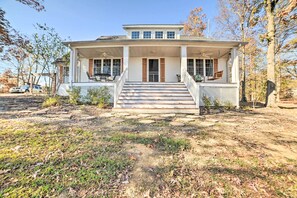 House (2 Bedrooms) | Interior - Country-chic Home w/ Fire Pit, Steps to Lake! (New Concord)