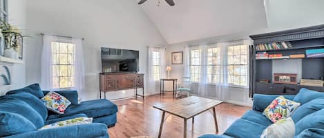 House (2 Bedrooms) | Interior